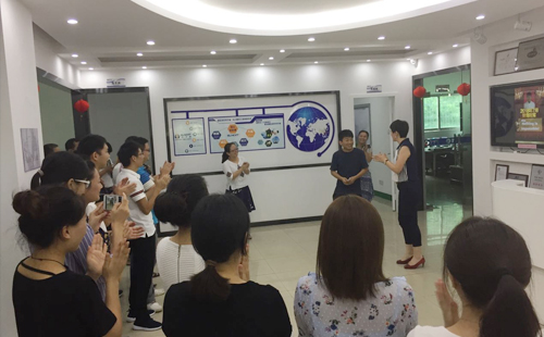 外貿康云飛摘獲興千田7月份銷售冠軍