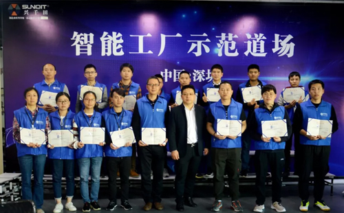 80屆低成本智能自働化技能實操班圓滿落幕. 80屆低成本智能自働化技能實操班圓滿落幕.