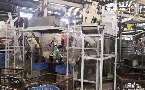 連續提升翻轉LCIA機構