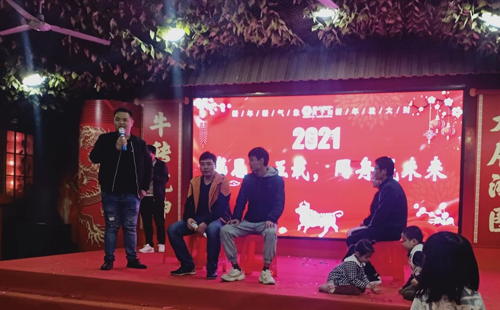 小品《新官上任三把火》 小品《新官上任三把火》