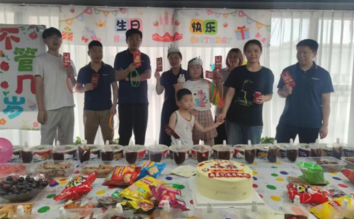 興千田蘇州分公司第二季度員工生日會1 興千田蘇州分公司第二季度員工生日會1
